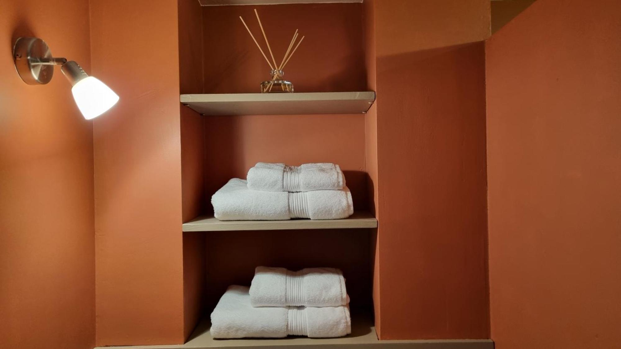 Les Toits De Valaurie Bed & Breakfast Екстериор снимка