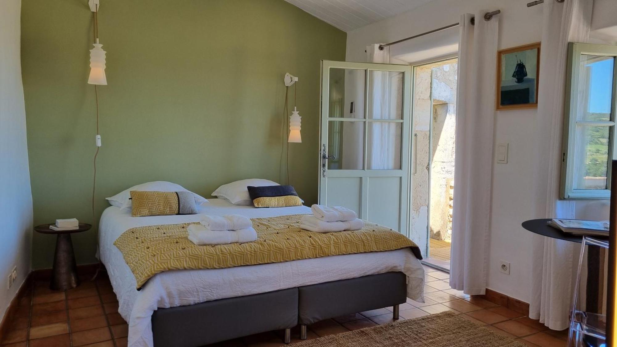 Les Toits De Valaurie Bed & Breakfast Екстериор снимка